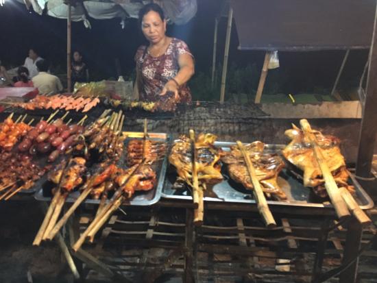 Theresita's Inihaw Logo